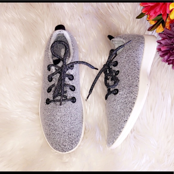 allbirds Shoes - ALLBIRDS Heathered Gray Wool Runner Sneaker